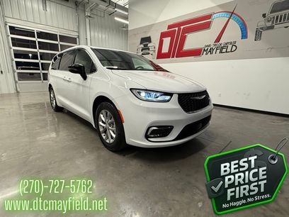 New 2026 Chrysler Pacifica Limited