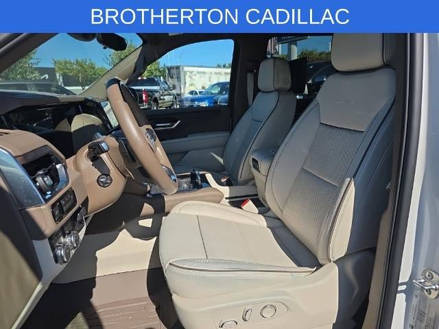 Used 2025 GMC Yukon Denali w/ Denali Reserve Package AWD/4WD image 12