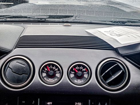 Used 2018 Ford Mustang Shelby GT350 image 16