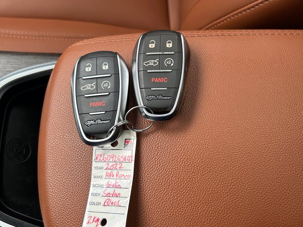 Used 2022 Alfa Romeo Giulia Ti RWD image 41