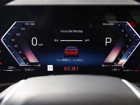 Used 2023 BMW 330i xDrive Sedan image 18