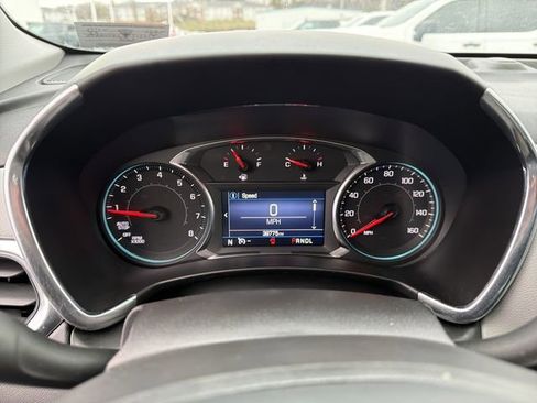 Used 2023 Chevrolet Equinox LT w/ Driver Convenience Package image 18