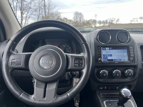 Used 2011 Jeep Compass Latitude image 13