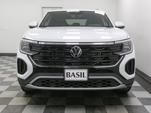 New 2026 Volkswagen Atlas Cross Sport SE AWD/4WD image 3