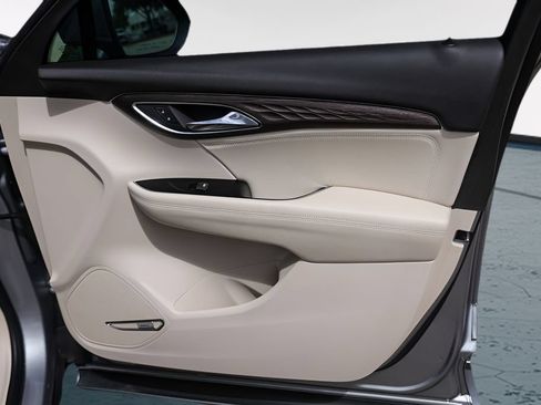 Used 2023 Buick Envision Avenir FWD image 31