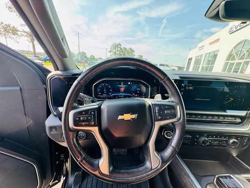 Used 2023 Chevrolet Silverado 1500 LTZ w/ LTZ Premium Package AWD/4WD image 10