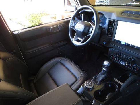 Certified 2025 Ford Bronco Badlands image 21