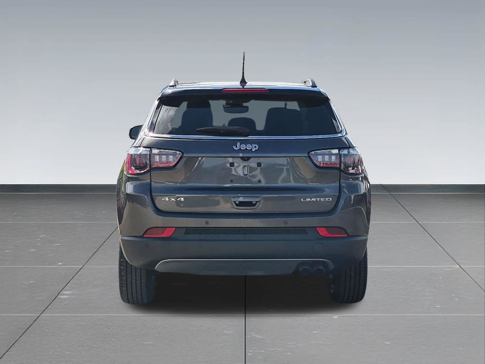 Used 2022 Jeep Compass Limited w/ Sun and Sound Group AWD/4WD image 5