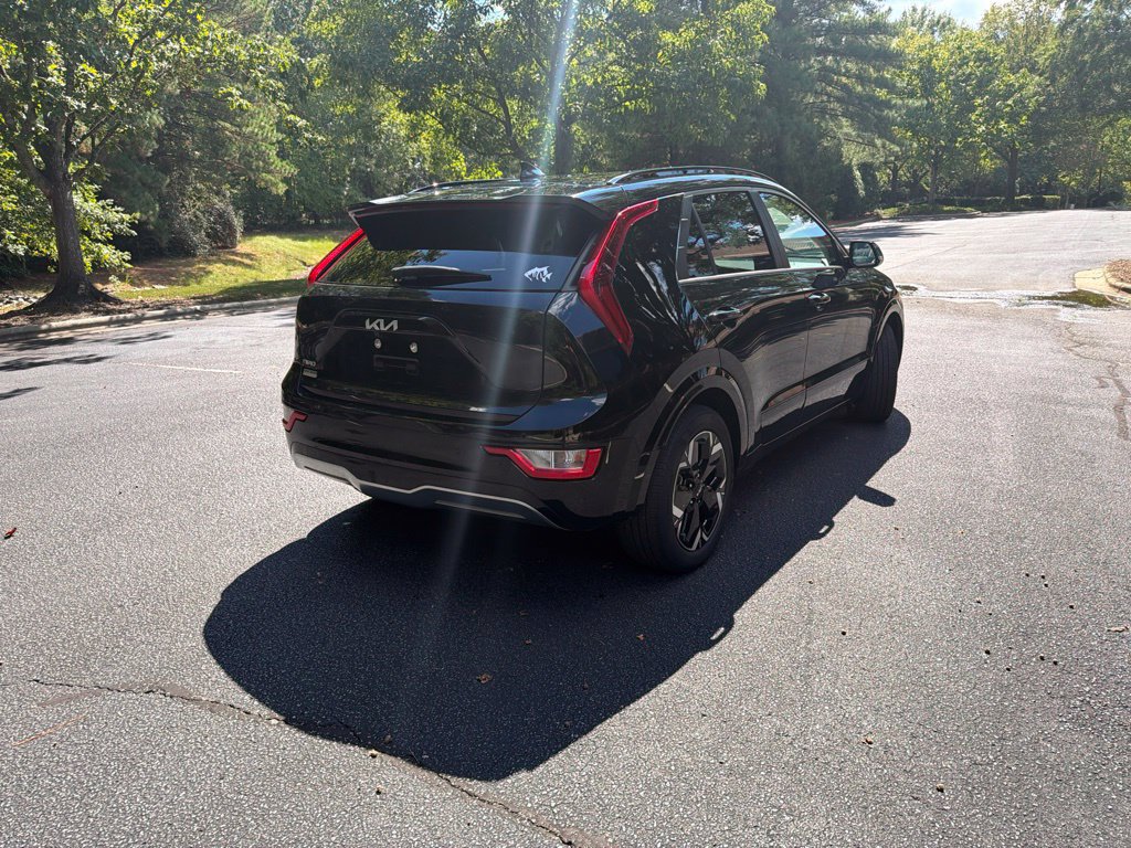 Used 2023 Kia Niro Wind FWD image 3