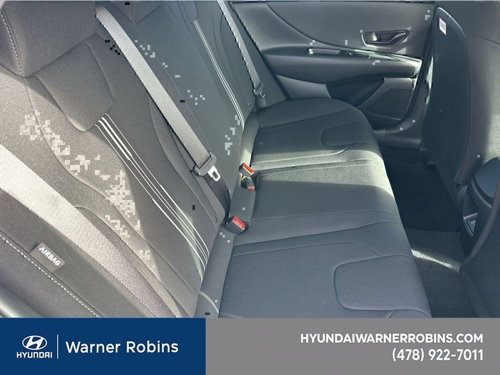 New 2025 Hyundai Elantra Sport FWD image 14