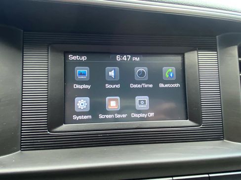 Used 2020 Hyundai Elantra SE FWD image 32