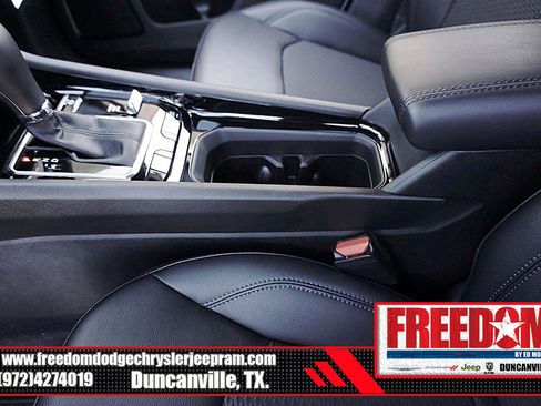 New 2026 Jeep Compass Latitude image 35