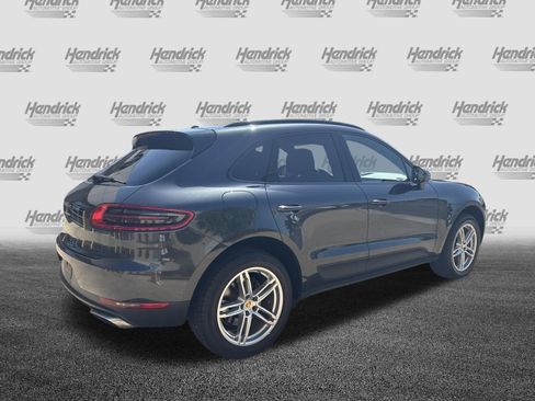 Used 2017 Porsche Macan AWD/4WD image 10