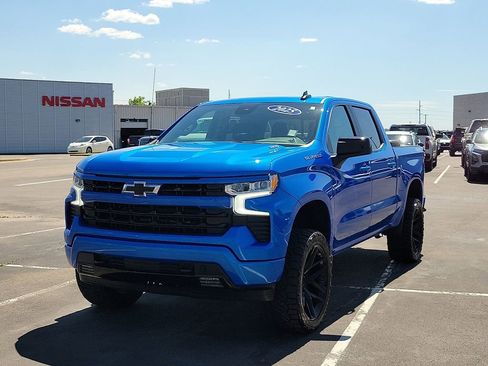 Used 2025 Chevrolet Silverado 1500 RST w/ Convenience Package II AWD/4WD image 2