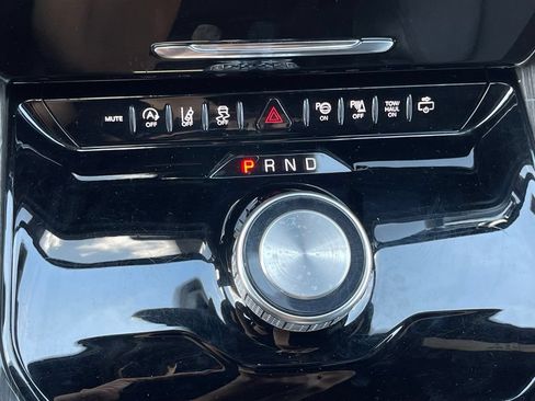 Used 2022 Jeep Wagoneer Series III w/ Premium Group I RWD image 35