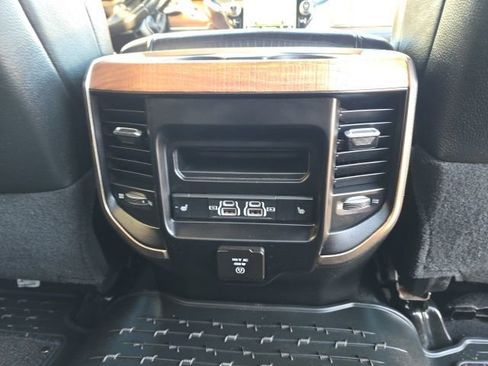Used 2021 RAM 3500 Limited AWD/4WD image 7
