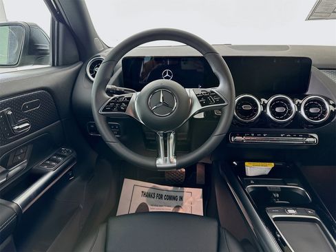 New 2026 Mercedes-Benz GLA 250 GLA 250 image 23