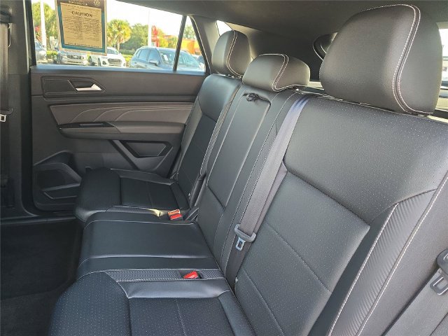 Used 2022 Volkswagen Atlas Cross Sport SE FWD image 11