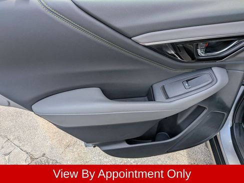 Used 2025 Subaru Outback Onyx Edition AWD/4WD image 23