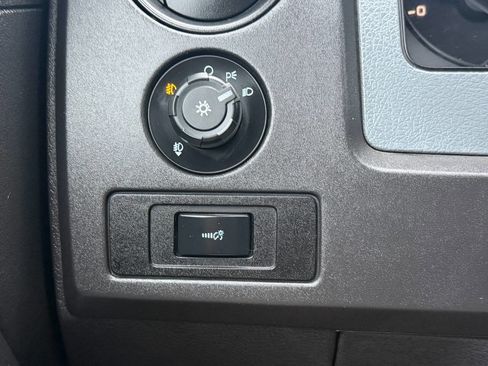 Used 2011 Ford F150 STX w/ STX Decor Pkg image 29