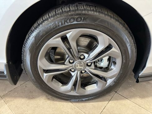 Used 2025 Honda Accord EX-L image 9