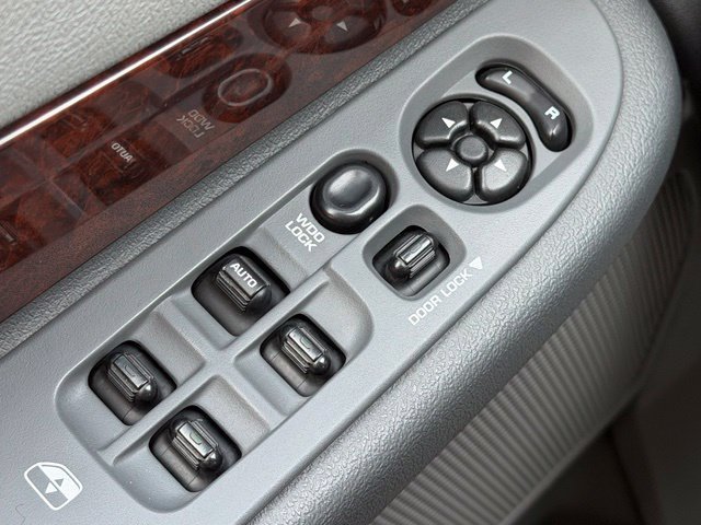 Used 2008 Dodge Ram 3500 Truck Laramie AWD/4WD image 17