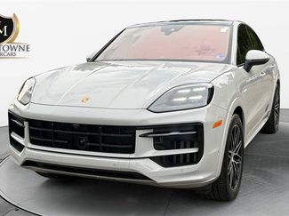Used 2025 Porsche Cayenne S AWD/4WD video 1