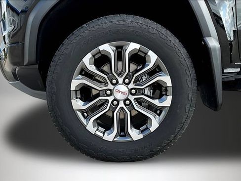 Used 2024 GMC Canyon Denali AWD/4WD image 35