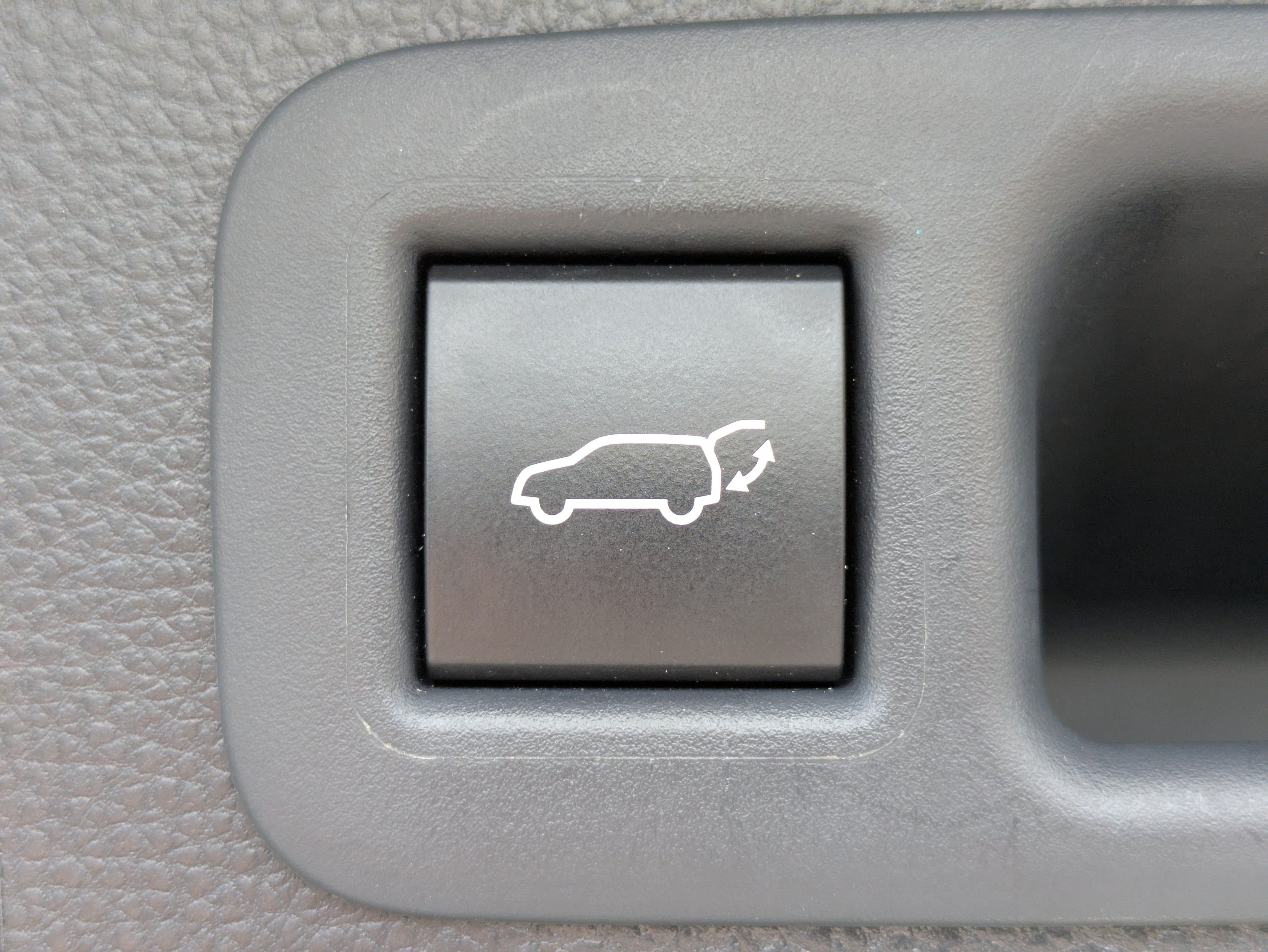 Used 2023 Toyota Highlander Platinum FWD image 10