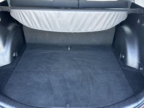 Used 2018 Toyota RAV4 XLE image 28