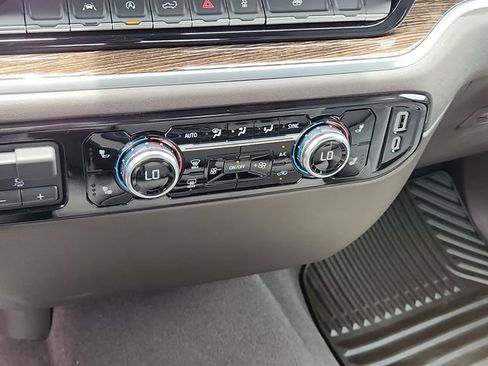 New 2026 GMC Sierra 1500 SLE w/ Max Trailering Package AWD/4WD image 30