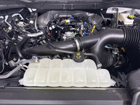 Used 2025 Ford F150 XL w/ Equipment Group 103A High image 10