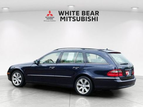 Used 2009 Mercedes-Benz E 350 4MATIC Wagon image 4