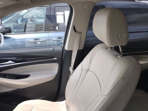 Used 2019 Buick Enclave Essence FWD image 23