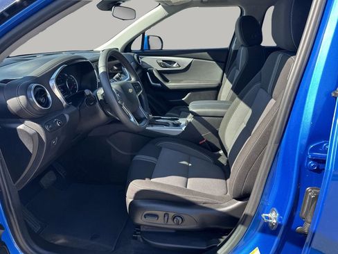Used 2025 Chevrolet Blazer LT image 10