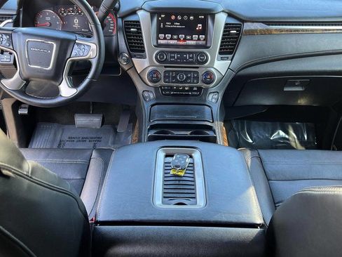 Used 2016 GMC Yukon Denali image 15