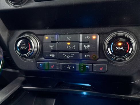 Used 2020 Ford F150 Raptor w/ Equipment Group 802A Luxury AWD/4WD image 22