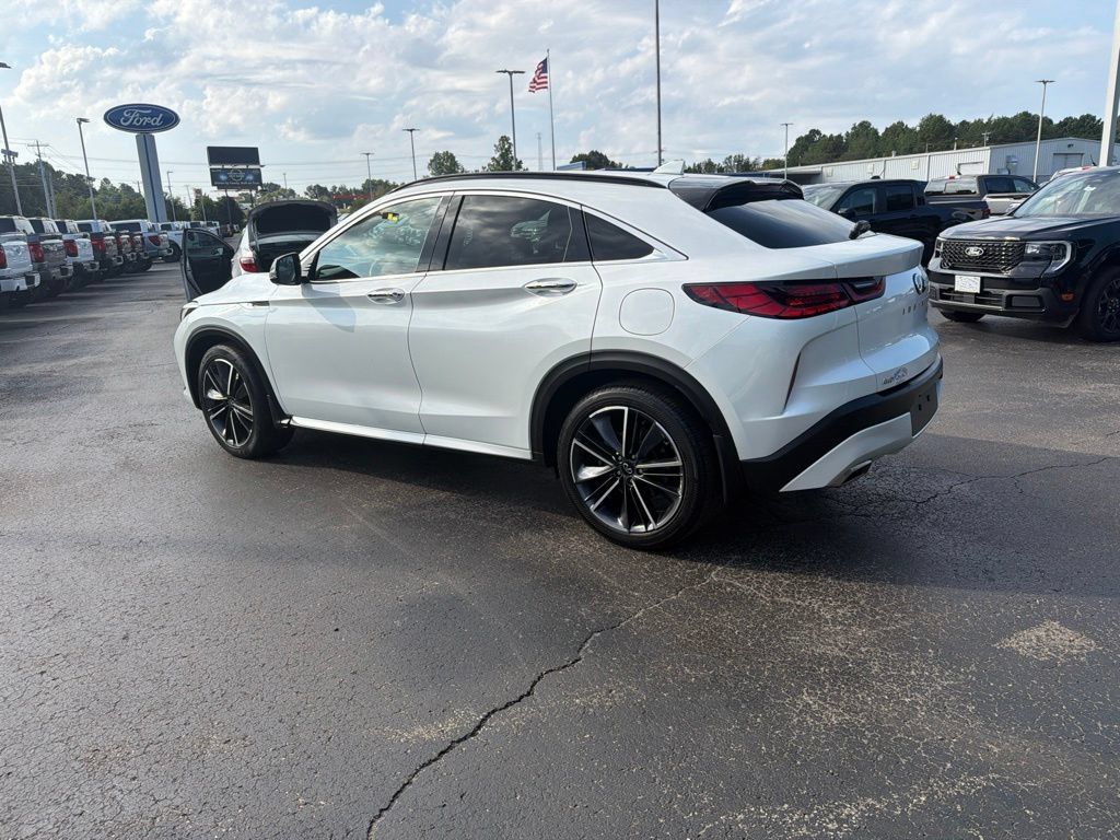 Used 2023 INFINITI QX55 Essential AWD/4WD image 5