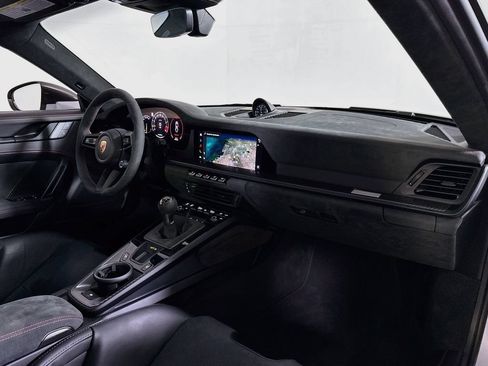 Certified 2026 Porsche 911 GT3 RWD image 17