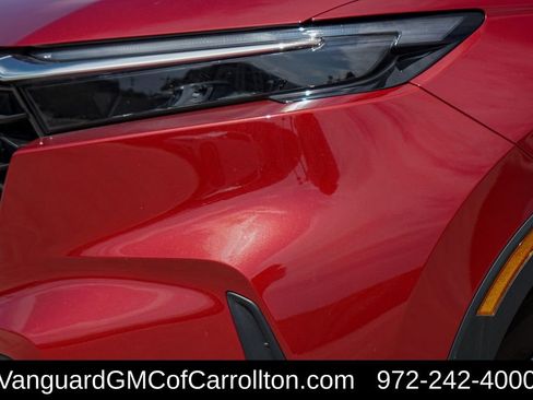 Used 2025 Honda CR-V EX image 3