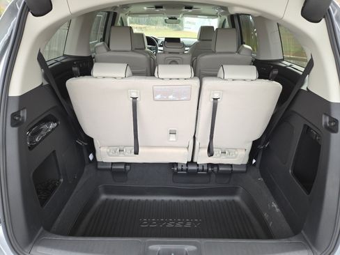 New 2026 Honda Odyssey Touring image 23
