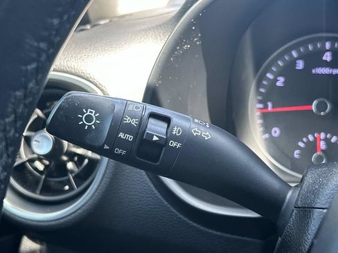 Used 2019 Kia Forte S FWD image 28