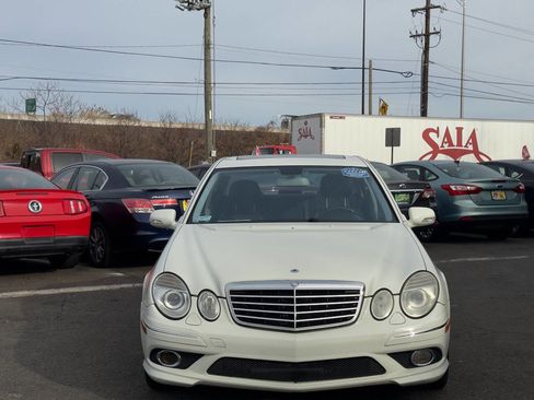 Used 2009 Mercedes-Benz E 350 4MATIC Sedan image 9