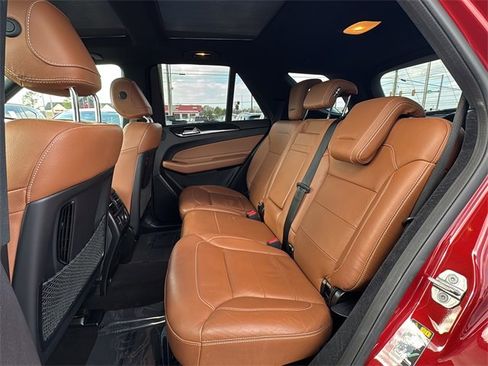 Used 2018 Mercedes-Benz GLE 350 4MATIC image 13