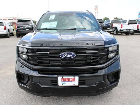 New 2027 Ford Expedition Max Platinum w/ Stealth Appearance Package AWD/4WD image 2