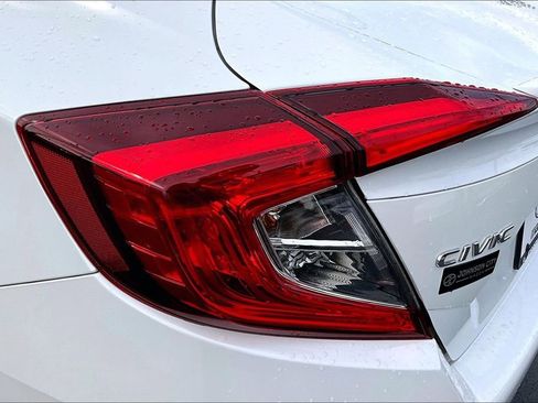 Used 2019 Honda Civic EX image 30