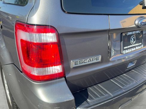 Used 2010 Ford Escape XLS FWD image 21