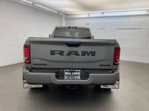 New 2026 RAM 3500 Big Horn AWD/4WD image 4