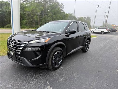 Used 2025 Nissan Rogue SV AWD/4WD image 1