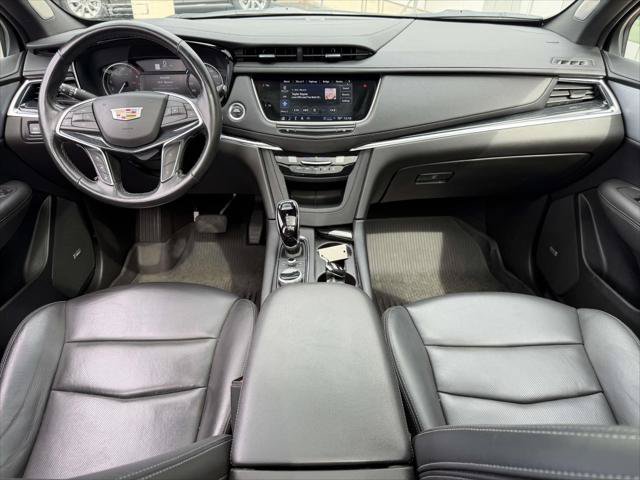 Used 2024 Cadillac XT5 Premium Luxury w/ LPO, Floor Liner Package AWD/4WD image 15